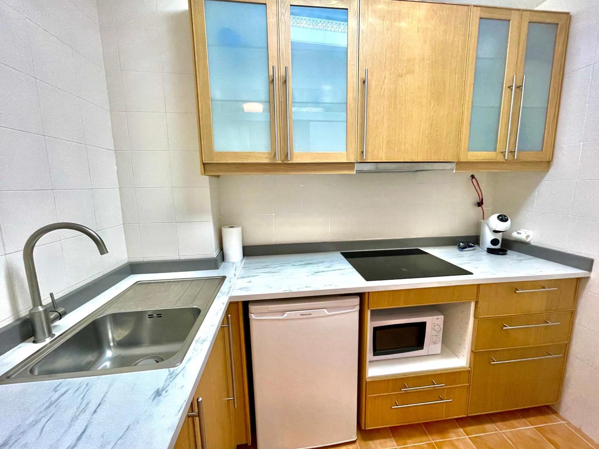 Seahomes Vacations, La Mer Bleue, Beach&Pool, Pk, Full Equipped In Fenals Beach يوريت دي مار المظهر الخارجي الصورة
